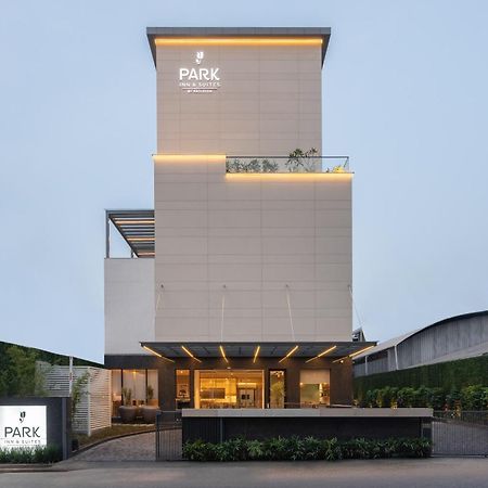 Park Inn & Suites By Radisson Thrissur East Fort Extérieur photo