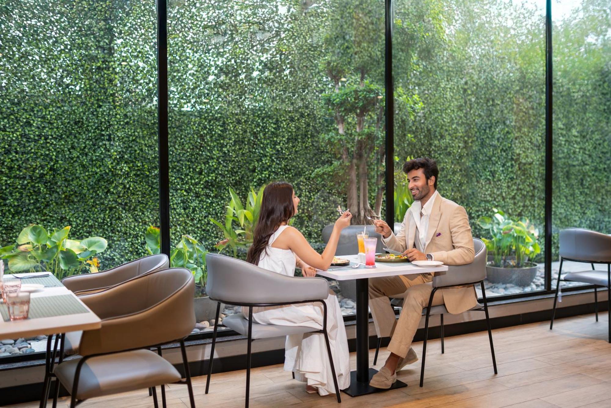 Park Inn & Suites By Radisson Thrissur East Fort Extérieur photo